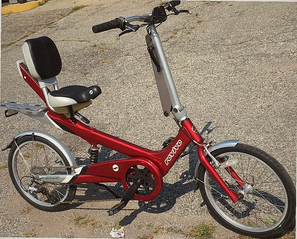 GIANT REVIVE Semi Recumbent Bicycle RED
